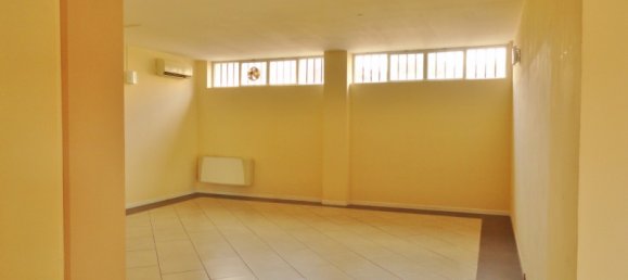 110m² Commercial property in Vicenza, Italy No. 92154 10