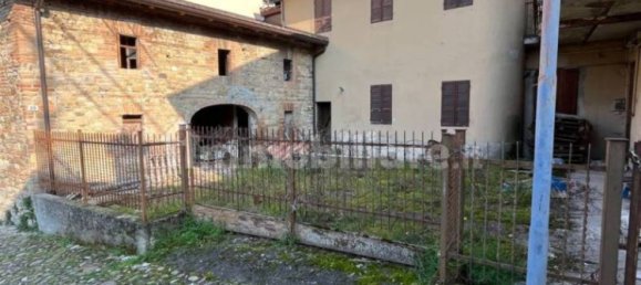 800m² Building in Castell'Arquato, Italy No. 161090 3