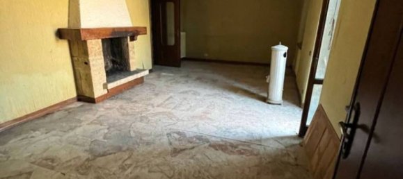 800m² Building in Castell'Arquato, Italy No. 161090 5