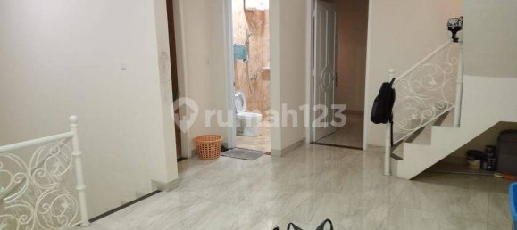 4 bedrooms House in Tanjung Priok, Indonesia No. 1809 3