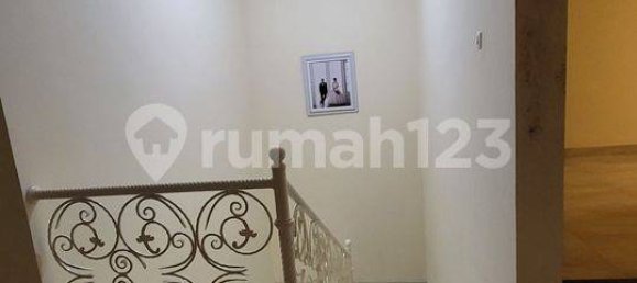 4 bedrooms House in Tanjung Priok, Indonesia No. 1809 24