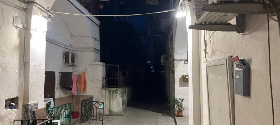 Studio in Naples, Italy, Nr. 27074 12