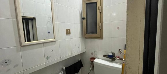 Studio in Naples, Italy, Nr. 27074 9