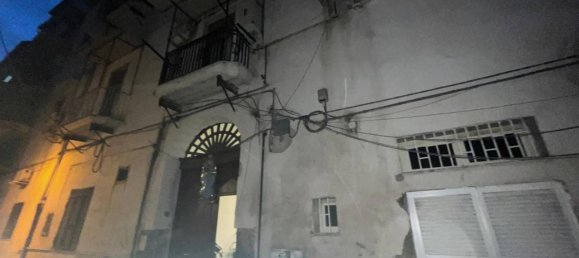 Studio in Naples, Italy, Nr. 27074 13