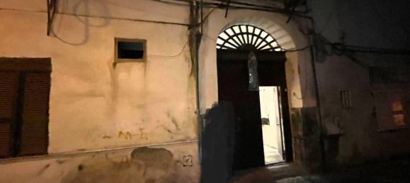 Studio in Naples, Italy, Nr. 27074 14