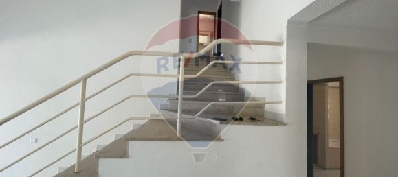 Casa de 4 dormitorios en Guia, Portugal No. 22510 11