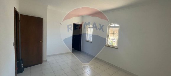 Casa de 4 dormitorios en Guia, Portugal No. 22510 14