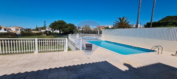 Casa de 4 dormitorios en Guia, Portugal No. 22510 2