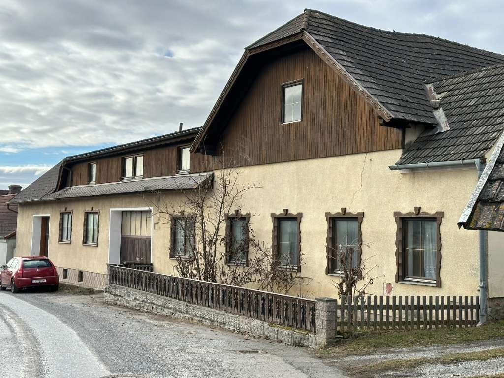 9 rooms House in Raabs an der Thaya, Austria No. 16760