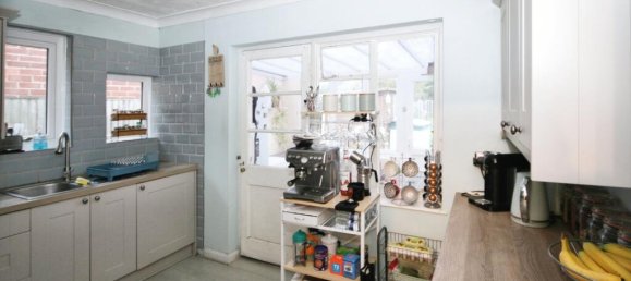 2 bedrooms Bungalow in Herne Bay, United Kingdom No. 10856 3