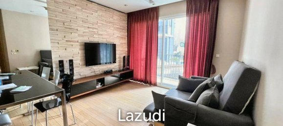 Apartamento com 2 quartos em condomínio em Phra Khanong, Thailand N.º 23409 3