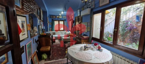 5 rooms Apartment in Florence, Italy No. 214659 3