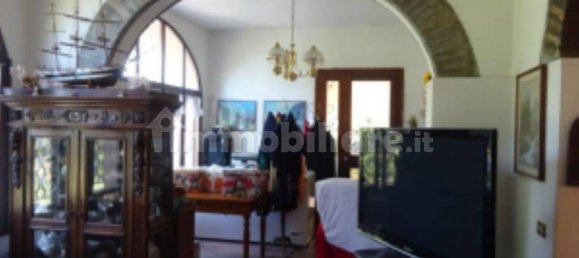 Apartamento de 3 dormitorios en Cesena, Italy No. 362999 4