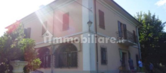 Apartamento de 3 dormitorios en Cesena, Italy No. 362999 2