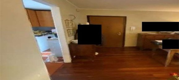 5-salle Appartement à Pordenone, Italy No. 101719 12