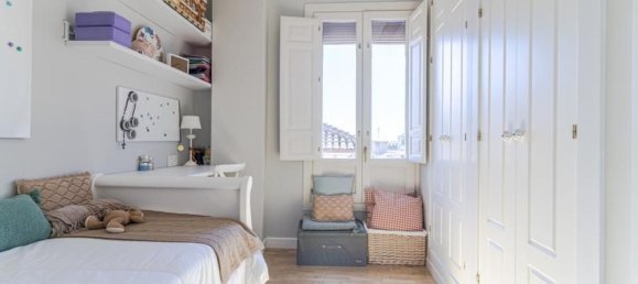 5 غرف نوم منزل ذو طابقين في Granada, Spain رقم 135431 5