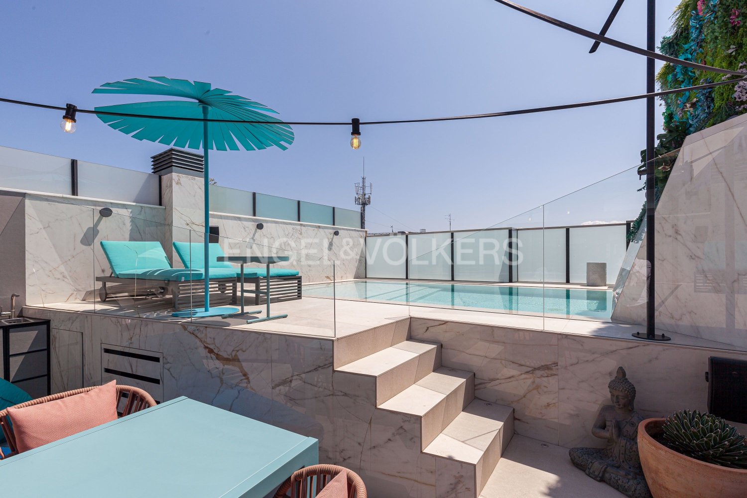 3 bedrooms Duplex in Madrid, Spain No. 82338