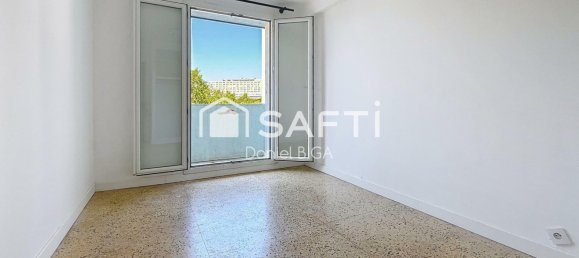 2 bedrooms Apartment in Marseille, France No. 349880 5
