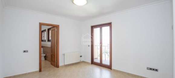 4 bedrooms Villa in Mahon, Spain No. 4983 7