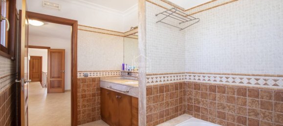 4 bedrooms Villa in Mahon, Spain No. 4983 10
