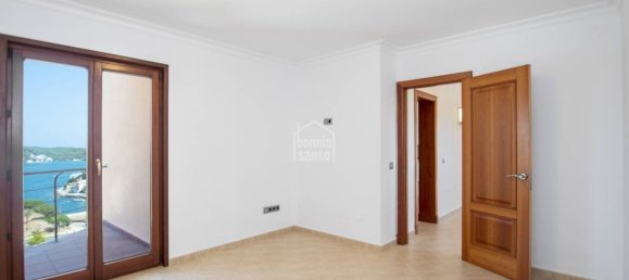 4 bedrooms Villa in Mahon, Spain No. 4983 8