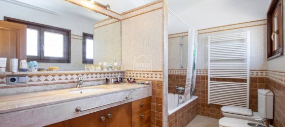 4 bedrooms Villa in Mahon, Spain No. 4983 9