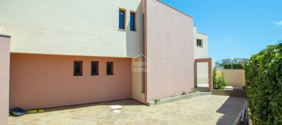 4 bedrooms Villa in Mahon, Spain No. 4983 4