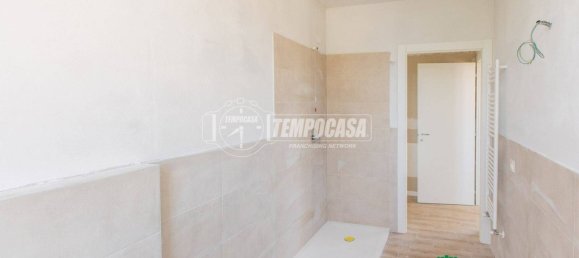 Apartamento T1 em Busto Arsizio, Italy N.º 343470 10