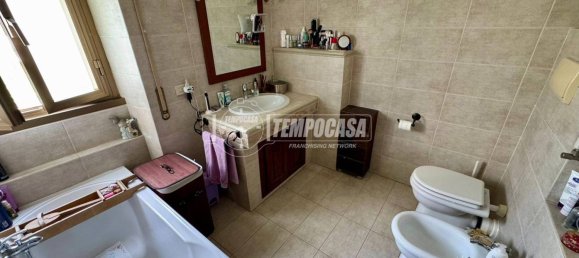 2 bedrooms Apartment in Rome, Italy No. 374158 14