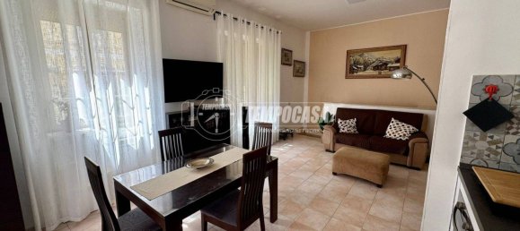 2 bedrooms Apartment in Rome, Italy No. 374158 4