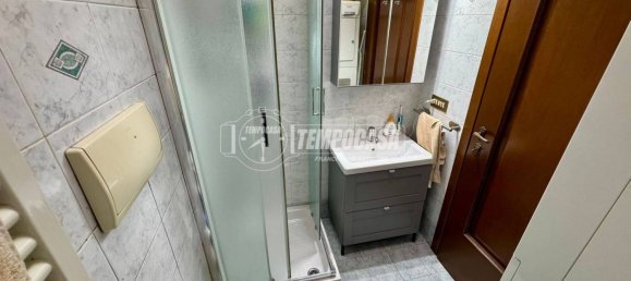 2 bedrooms Apartment in Rome, Italy No. 374158 17