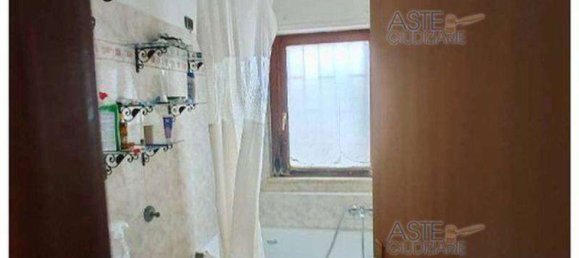 Apartamento de 2 divisões em Pomezia, Italy N.º 16320 13