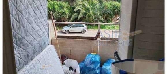 Apartamento de 2 divisões em Pomezia, Italy N.º 16320 32