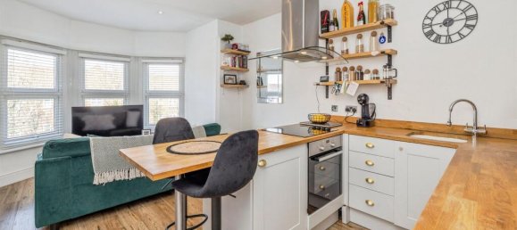 1 bedroom Apartment in Watford, United Kingdom No. 6242 10