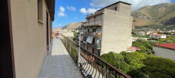 Apartamento de 5 habitaciónes en Palermo, Italy No. 49998 3