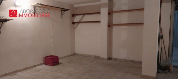 مرآب في Lecce, Italy 39متر مربع رقم 86396 3