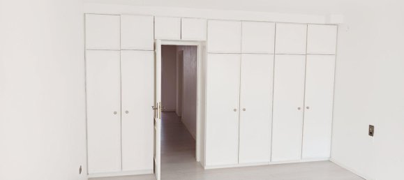 218m² Building in Neuwied, Germany No. 362195 3