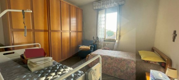 4 rooms Apartment in Bologna, Italy No. 17933 15