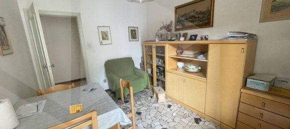 4 rooms Apartment in Bologna, Italy No. 17933 8