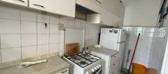 4 rooms Apartment in Bologna, Italy No. 17933 10