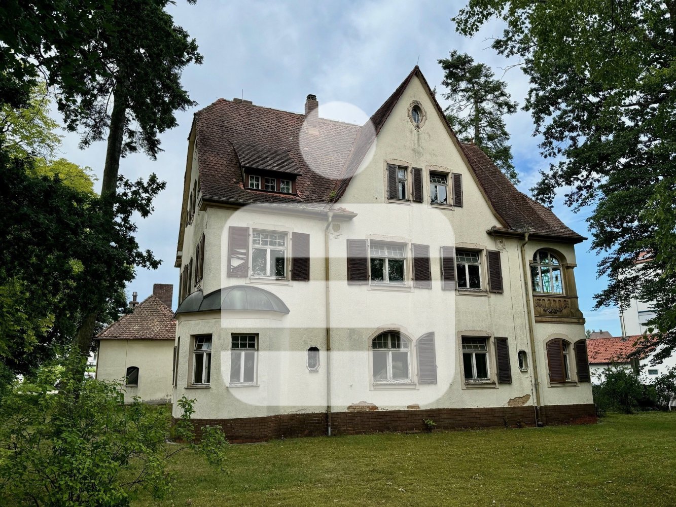 Villa de 11 habitaciónes en Erlangen-Hochstadt, Germany No. 150206