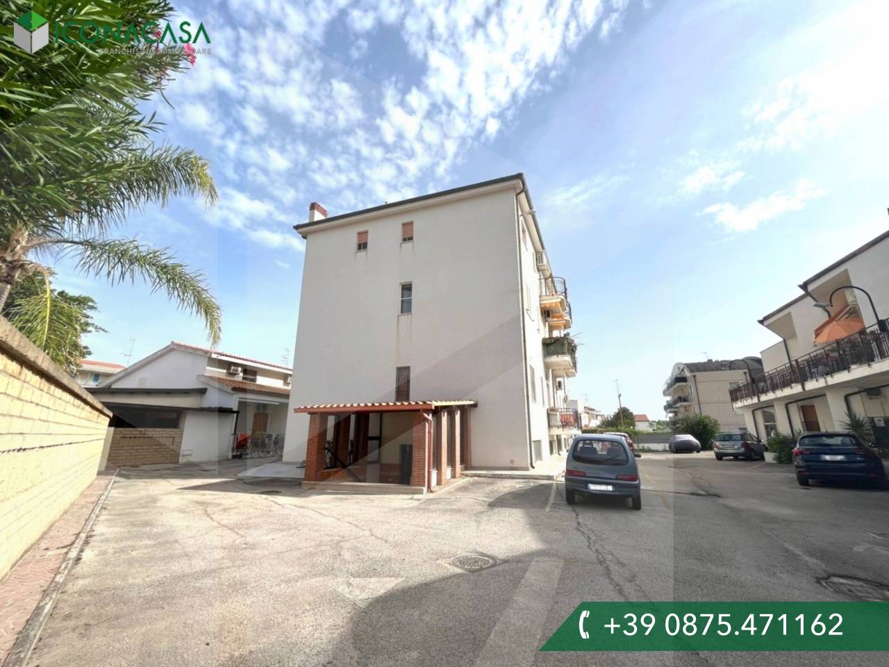 Квартира с 2 комнатами в Кампомарино, Италия № 28934