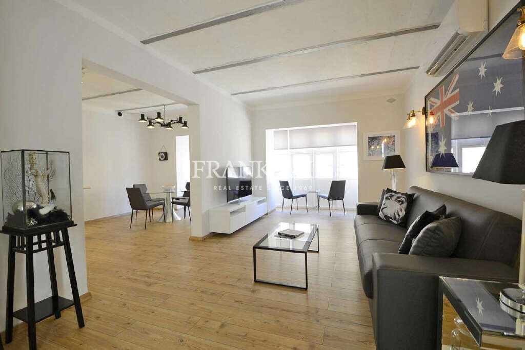 3 bedrooms Apartment in Valletta, Malta No. 2454