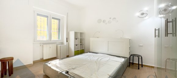 2-salle Appartement à Milan, Italy No. 351354 7