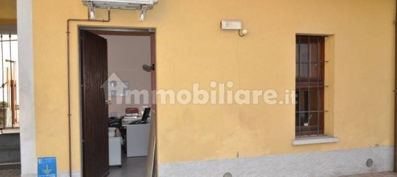 Офис с 1 комнатой в Традате, Италия № 267025 5