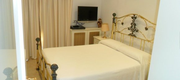 4 Schlafzimmer Haus in Coma-Ruga, Spain, Nr. 367 6