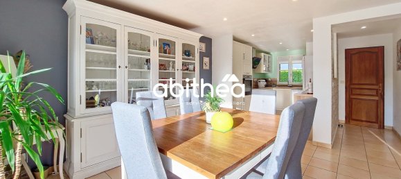 3 bedrooms House in Provin, France No. 233623 5