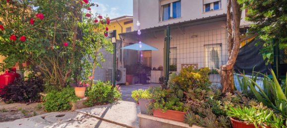 2 bedrooms House in Cartoceto, Italy No. 285434 3