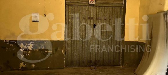 25m² Garage in Torre Annunziata, Italy No. 347675 3