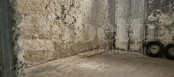 25m² Garage in Torre Annunziata, Italy No. 347675 5